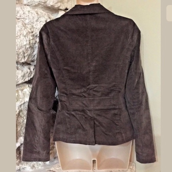 PRIORITIES BROWN CORDUROY CRYSTAL BUTTON BLAZER - Picture 3 of 8